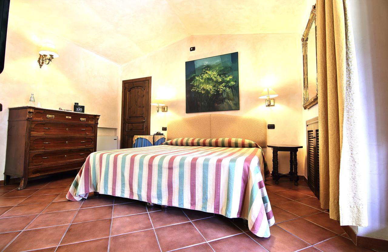 L'Agnata di De André Boutique Hotel Tempio Pausania Esterno foto