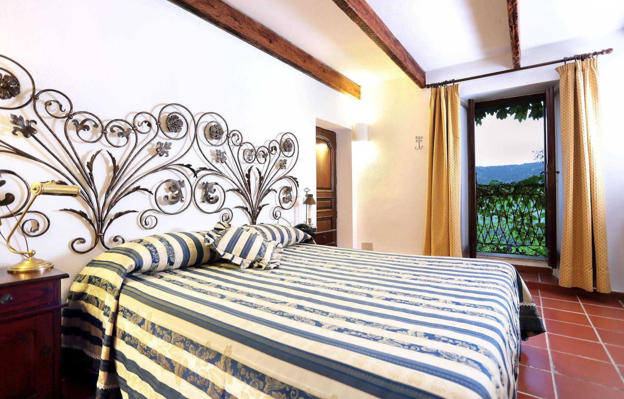 L'Agnata di De André Boutique Hotel Tempio Pausania Esterno foto